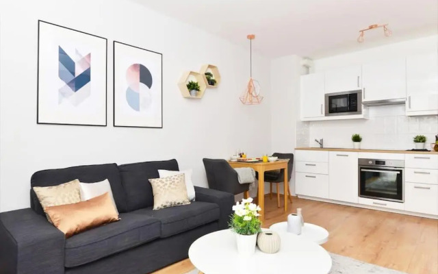 Laurel Bay Apartment