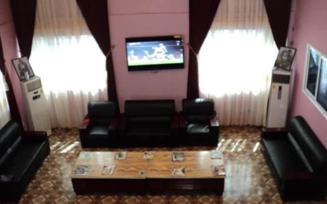 Yabah Hotel