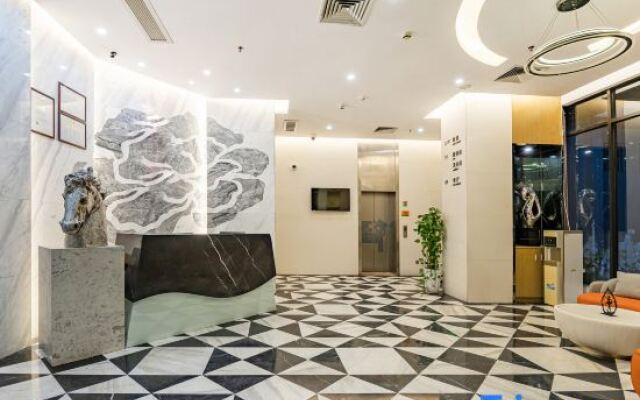 Rezen Longuu Hotel (Shekou Huaguoshan Subway Station)