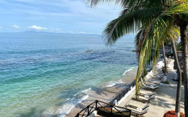 Costa Sur Resort by VRHost