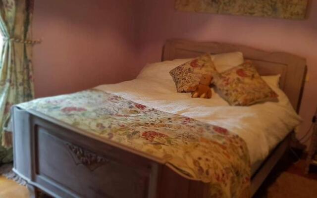 5 bedroom house with private pool, S Dordogne