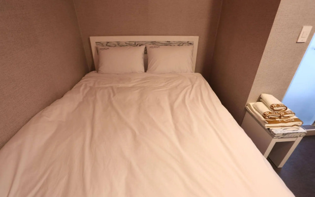 Top Hotel Myeongdong