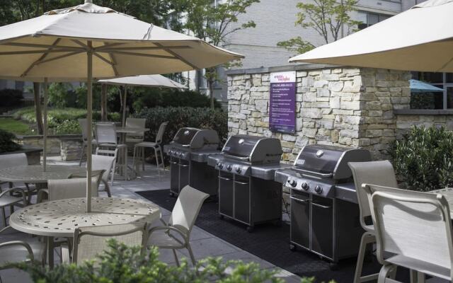 Awesome 2 BR Condo Crystal City