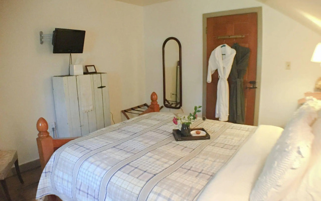 Borland House Inn