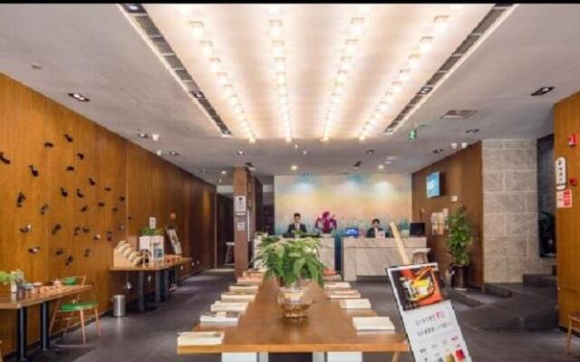 Simmanju Chengdu Kuanzhai Alley Fuqin Subway Station Hotel