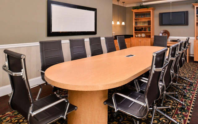 Comfort Suites Airport Tukwila Seattle