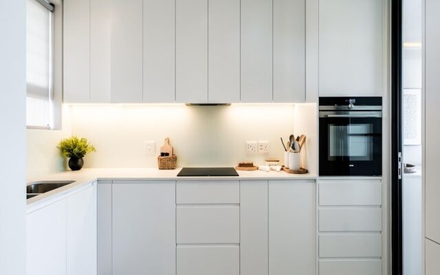 Magical Apartment w Uninterrupted Ocean Views Mouille Views