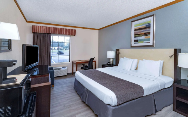 Red Roof Inn & Suites Hinesville