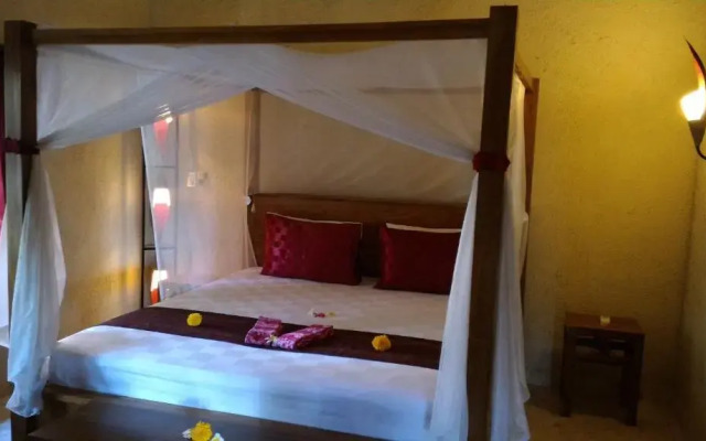 Teluk Indah Beach & Pool Villa