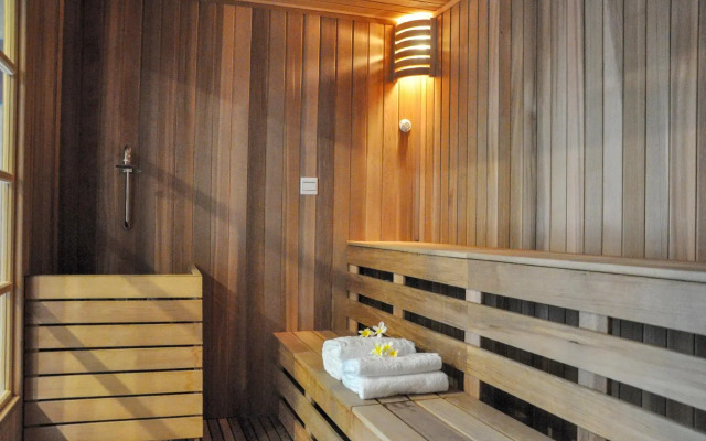 Homewise Hotel