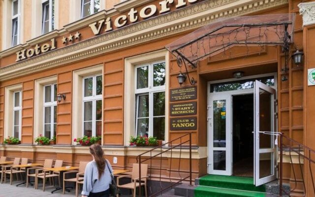 Victoria Hotel