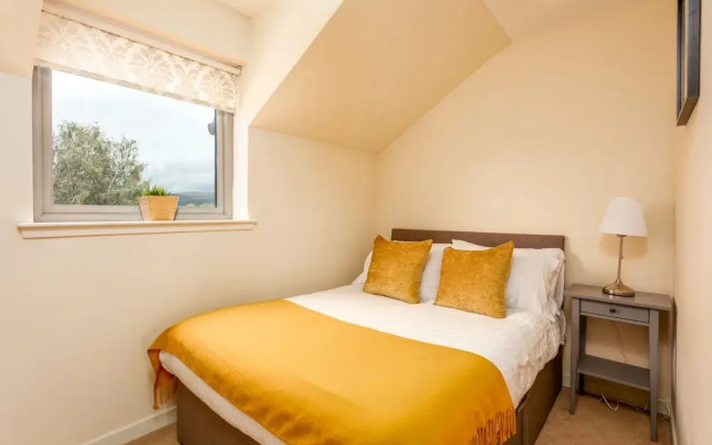 The Gateway - Donnini Apartments