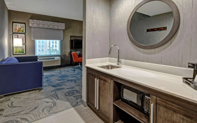 Hampton Inn Fresno Airport