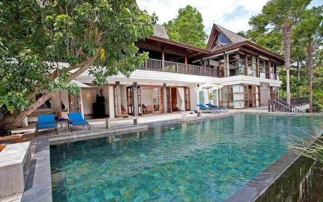 Solymar Villa