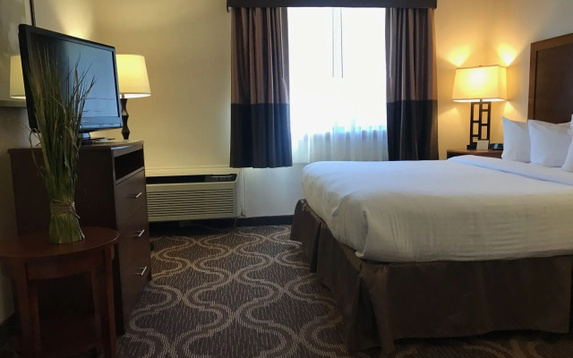 Ashmore Inn and Suites