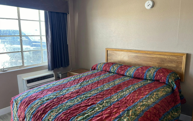 Carl's Motel