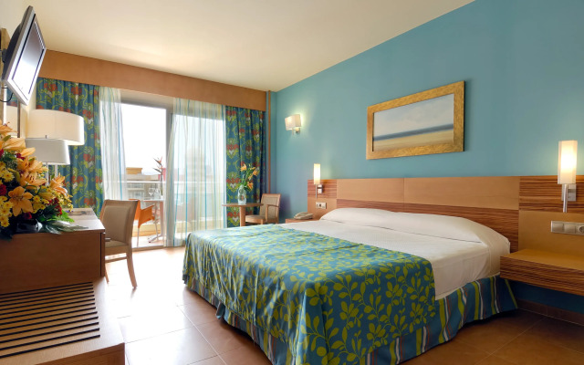 Elba Carlota Beach & Golf Resort