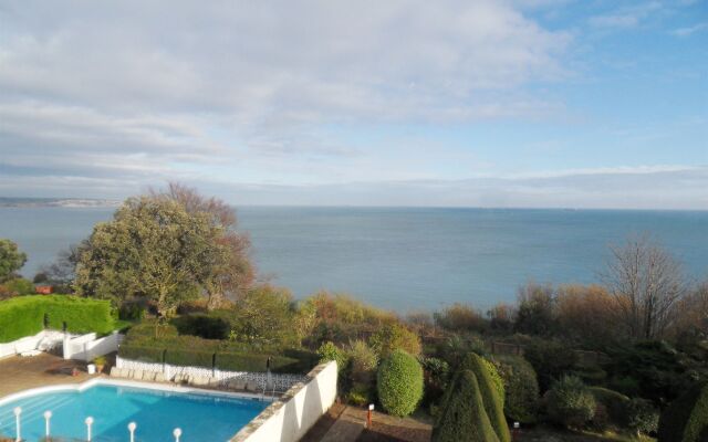 Luccombe Hall Hotel