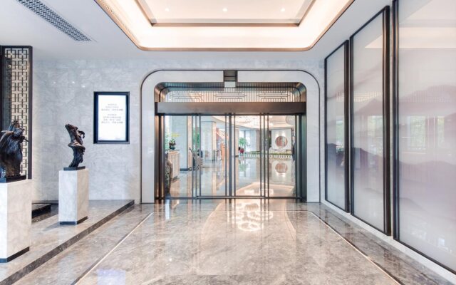 Nade Hotel