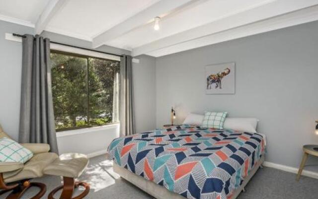 East Tempy - House & Bungalow