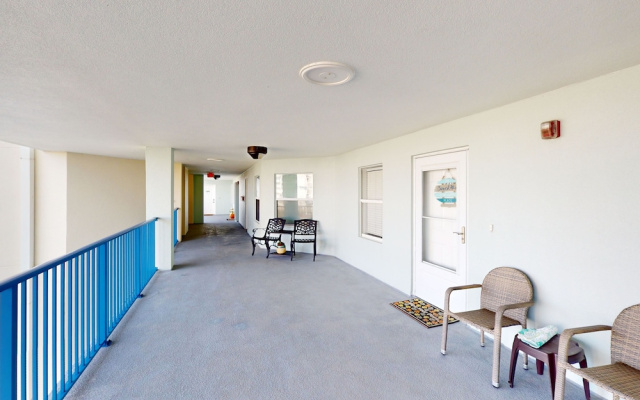 Oceanwalk 1-405