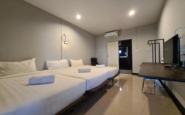 The 8 Factory Hotel Phitsanulok