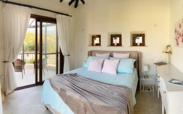 No1 The Lanterns, Peake’s Retreats