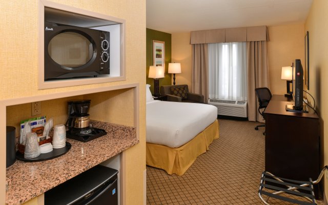 Holiday Inn Express Sacramento Airport Woodland, an IHG Hotel