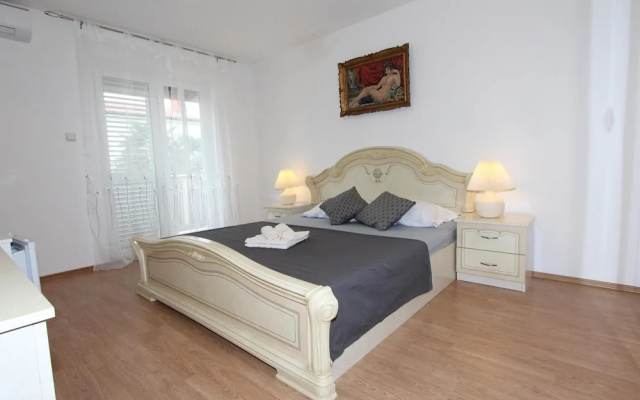 Guest House Mafi
