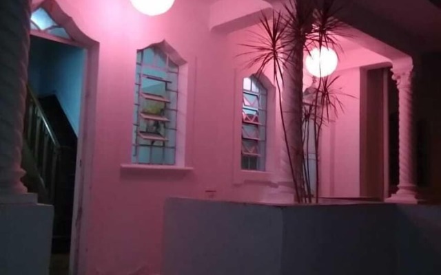 Yellow House Hostel Internacional