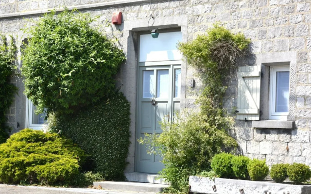 Delightful Holiday Home in Denee With Terrace