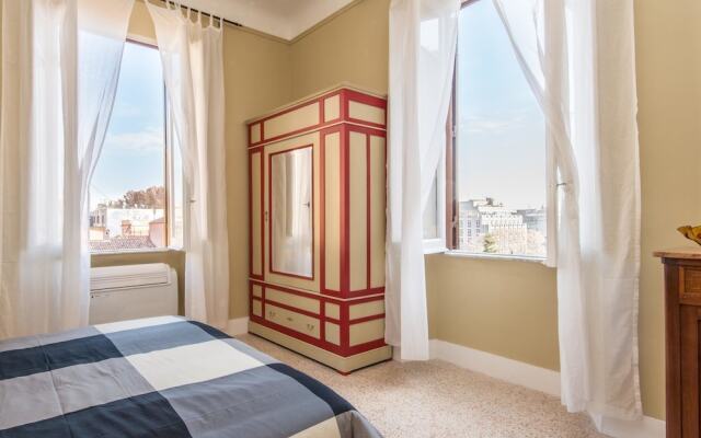 RSH Trastevere Bright Enchanting Apartment