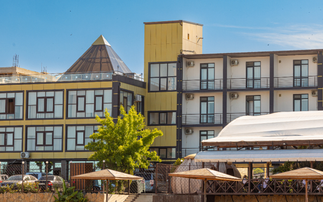 Alie Parusa Hotel
