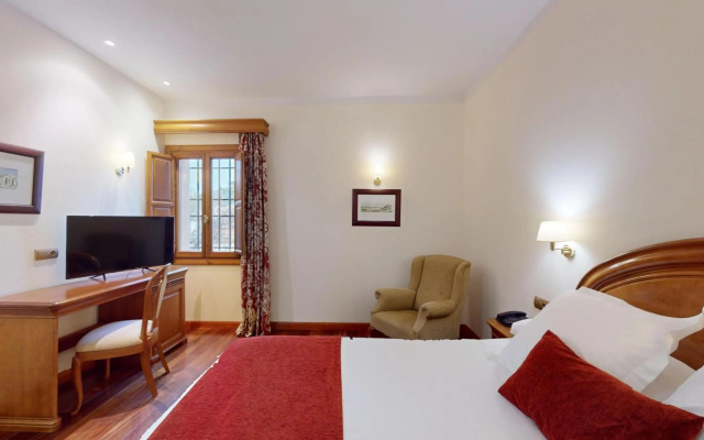 AZZ Peñafiel Las Claras Hotel & Spa