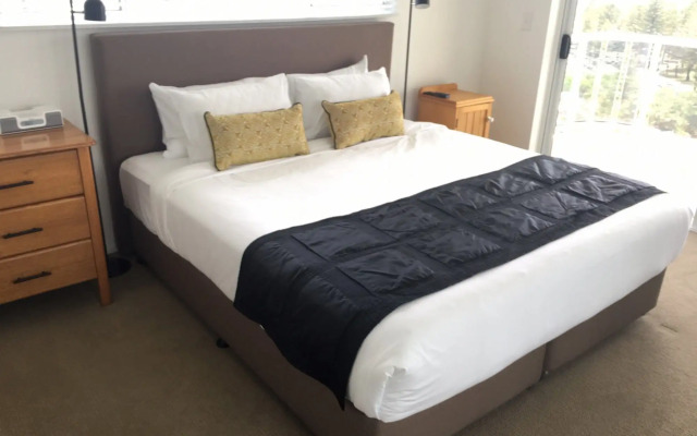 Xanadu Main Beach Resort