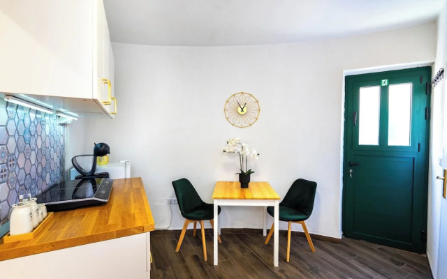 Elegant APT 5 min walk from Split center
