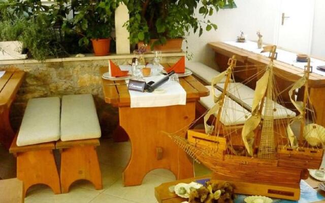 Adel - 70 m from beach - SA3(2)
