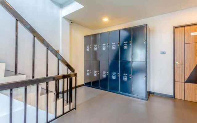 OYO 1075 The View At Naiyang