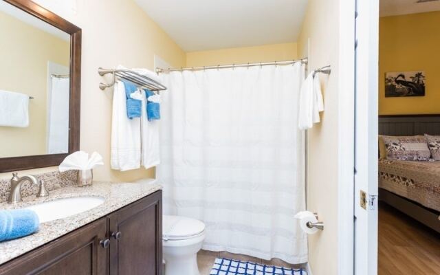 3 Bedroom Disney Vacation Villa by RedAwning