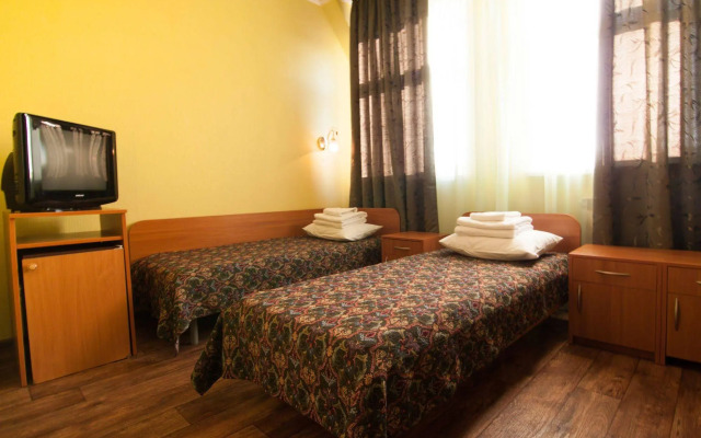 Mini hotel on Geroiv Energetykiv,18
