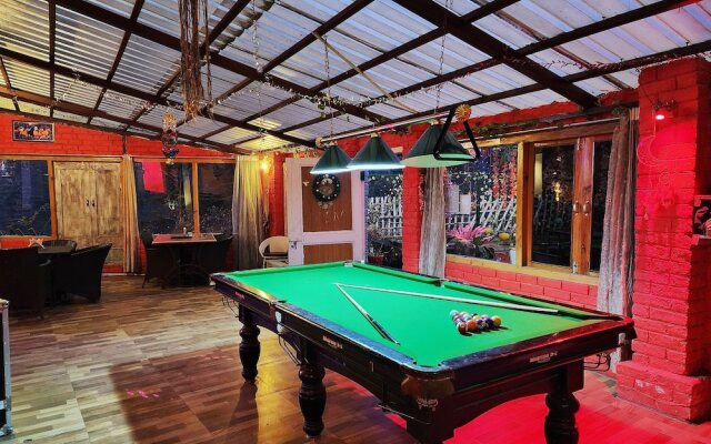 Page 3 - Riverside Rooms & Bar