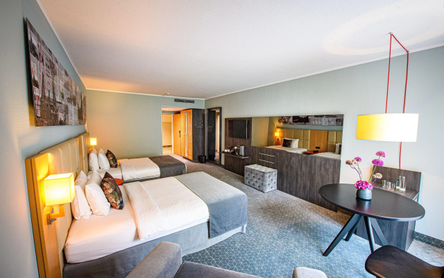 Holiday Inn Luebeck by IHG