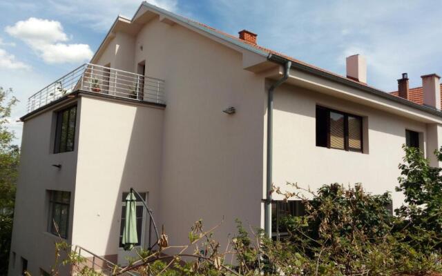 Apartments Nebojša