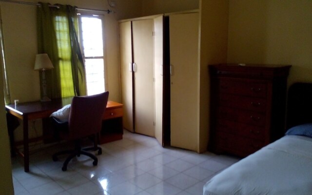 Green Bamboo Hotel