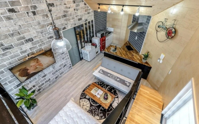 Pohang Unipool Villa