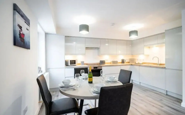 South Esk 8 - Modern 2 bed Apartment