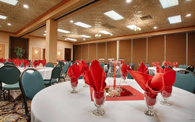 SureStay Plus Hotel by Best Western Reno Airport