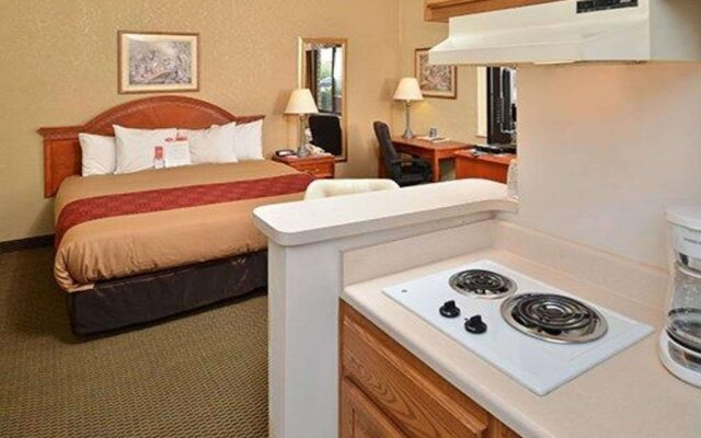 Express Inn & Suites