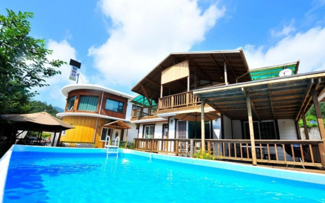 Gapyeong Top Pension