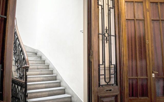 Voyage Recoleta Hostel